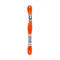 COTONE DA RICAMO 32 MT TITOLO 25 6 MATASSINE COLORE 946