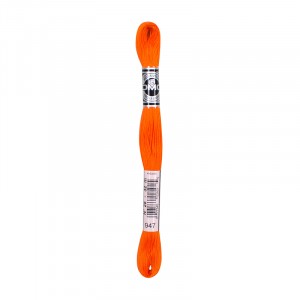 COTONE DA RICAMO 32 MT TITOLO 25 6 MATASSINE COLORE 947